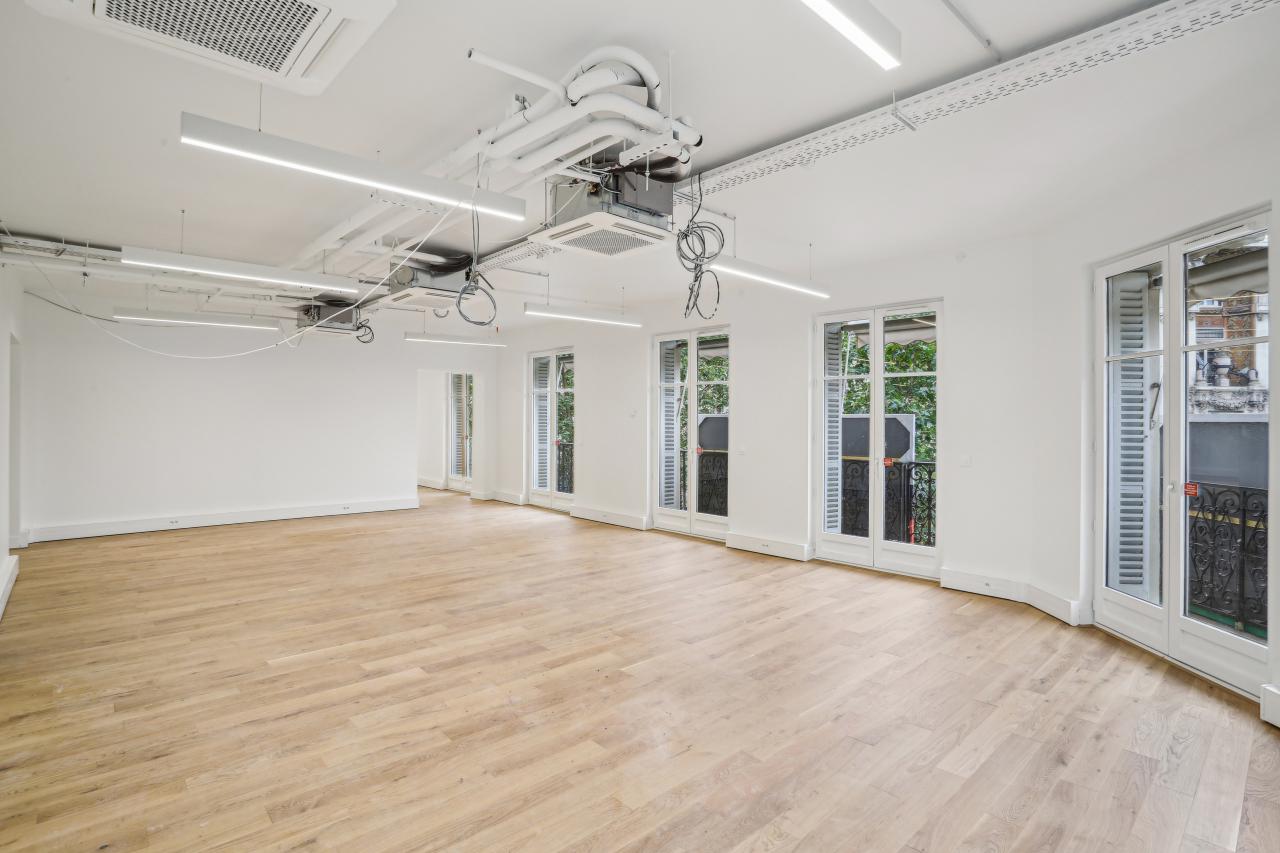 Bureau Paris 350m² Location bureau Paris OLBUR2315889 6